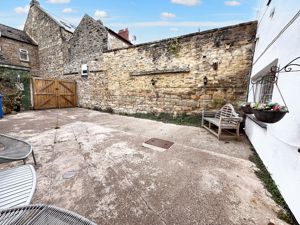 Courtyard- click for photo gallery